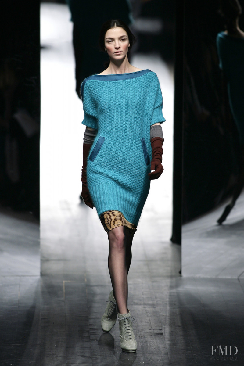 Mariacarla Boscono featured in  the Missoni fashion show for Autumn/Winter 2008