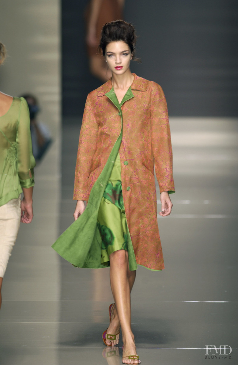 Mariacarla Boscono featured in  the Alberta Ferretti fashion show for Spring/Summer 2004