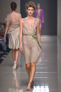 Alberta Ferretti fashion show for Spring/Summer 2004