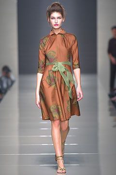 Alberta Ferretti fashion show for Spring/Summer 2004