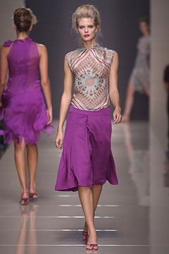 Alberta Ferretti fashion show for Spring/Summer 2004