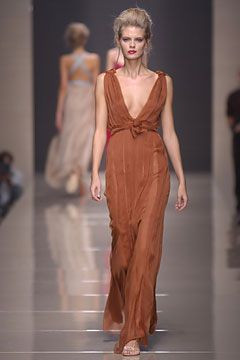 Alberta Ferretti fashion show for Spring/Summer 2004