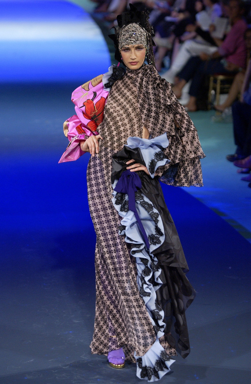 Christian Lacroix Couture fashion show for Autumn/Winter 2003