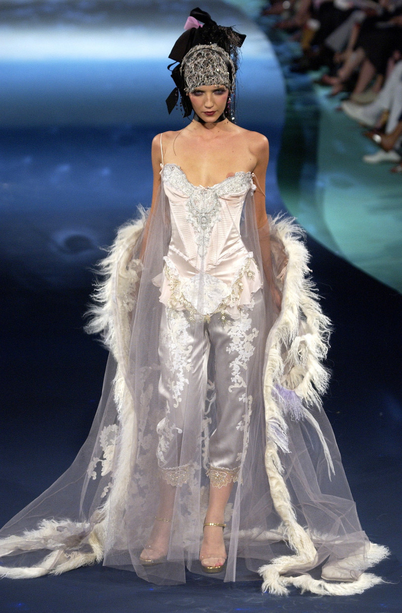 Christian Lacroix Couture fashion show for Autumn/Winter 2003
