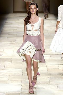 Givenchy fashion show for Spring/Summer 2004
