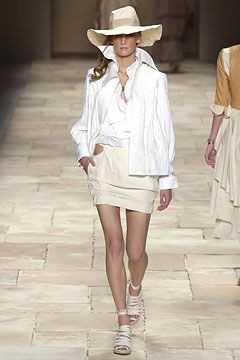 Givenchy fashion show for Spring/Summer 2004