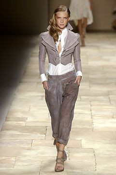 Givenchy fashion show for Spring/Summer 2004