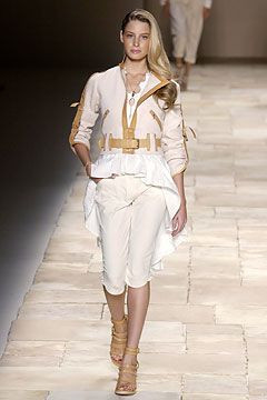 Givenchy fashion show for Spring/Summer 2004