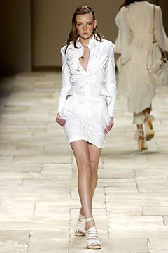 Givenchy fashion show for Spring/Summer 2004