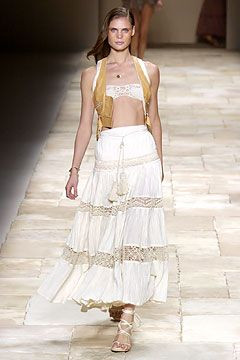 Givenchy fashion show for Spring/Summer 2004