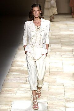 Givenchy fashion show for Spring/Summer 2004