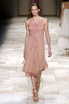 Givenchy fashion show for Spring/Summer 2004