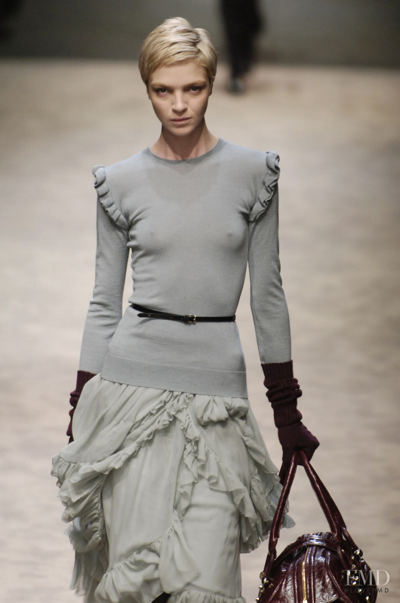 Mariacarla Boscono featured in  the Burberry fashion show for Autumn/Winter 2006