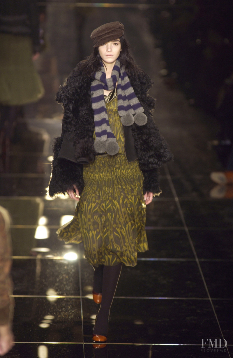 Mariacarla Boscono featured in  the Burberry fashion show for Autumn/Winter 2005