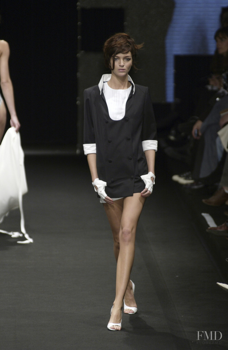 Mariacarla Boscono featured in  the Karl Lagerfeld fashion show for Spring/Summer 2004