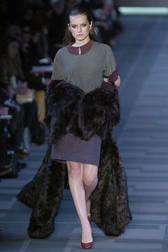 Fendi fashion show for Autumn/Winter 2004