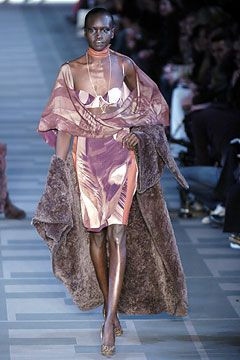 Fendi fashion show for Autumn/Winter 2004