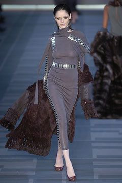 Fendi fashion show for Autumn/Winter 2004
