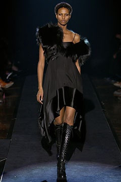 Gianfranco Ferré fashion show for Autumn/Winter 2003