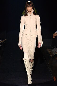Gianfranco Ferré fashion show for Autumn/Winter 2003