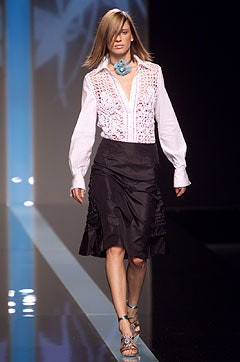 Valentino fashion show for Spring/Summer 2002