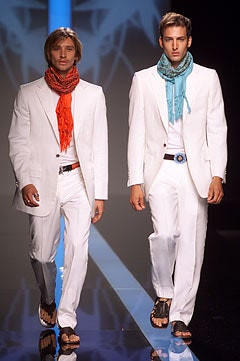 Valentino fashion show for Spring/Summer 2002