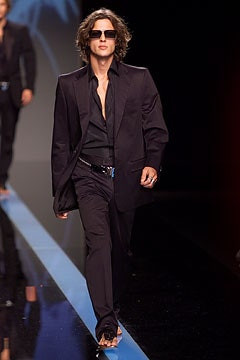 Valentino fashion show for Spring/Summer 2002