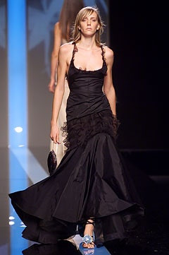Valentino fashion show for Spring/Summer 2002