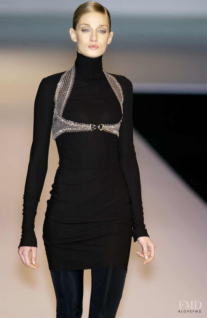 Paco Rabanne fashion show for Autumn/Winter 2003