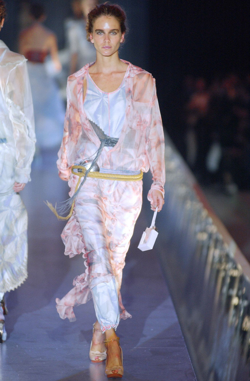 Fendi fashion show for Spring/Summer 2004