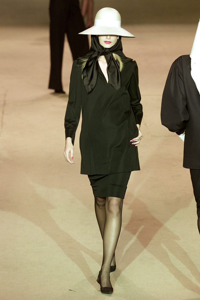 Saint Laurent fashion show for Spring/Summer 2002