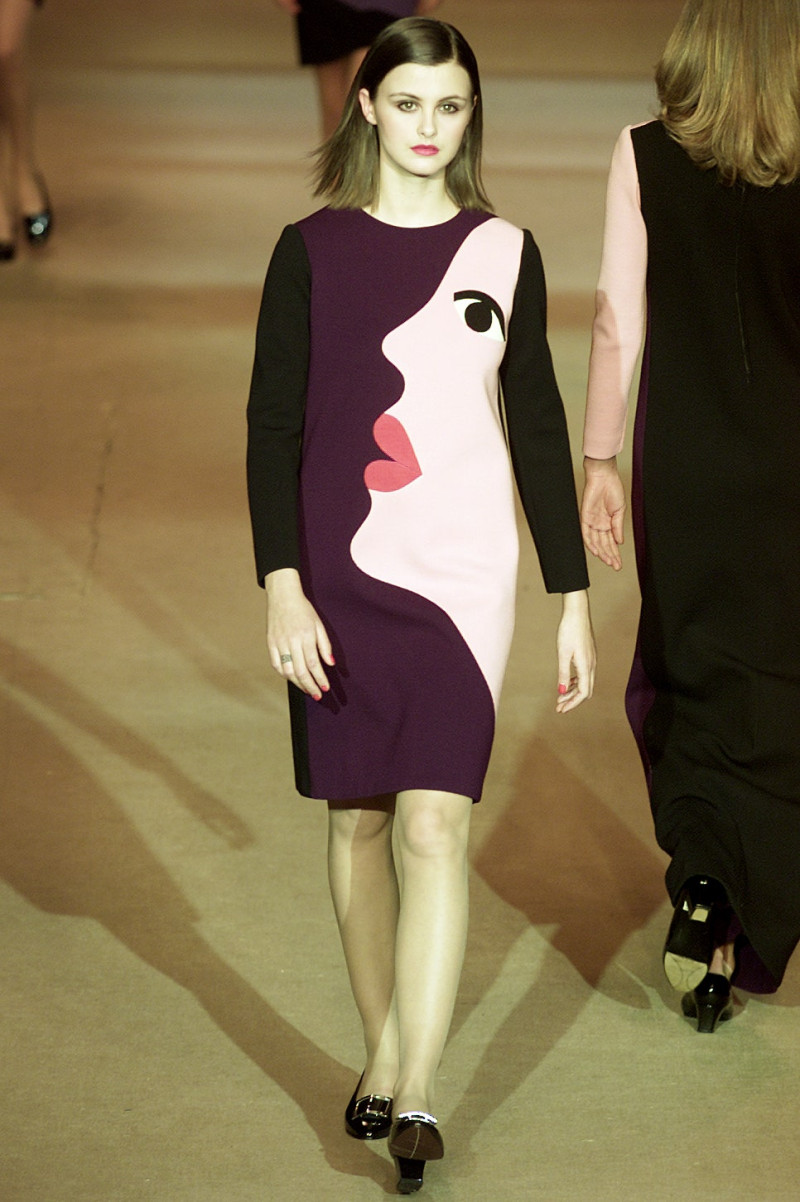 Saint Laurent fashion show for Spring/Summer 2002