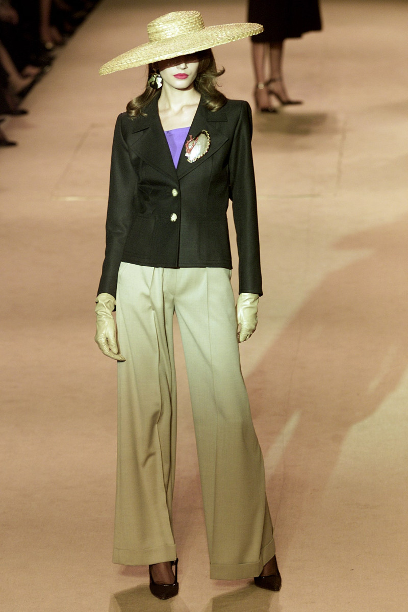 Saint Laurent fashion show for Spring/Summer 2002