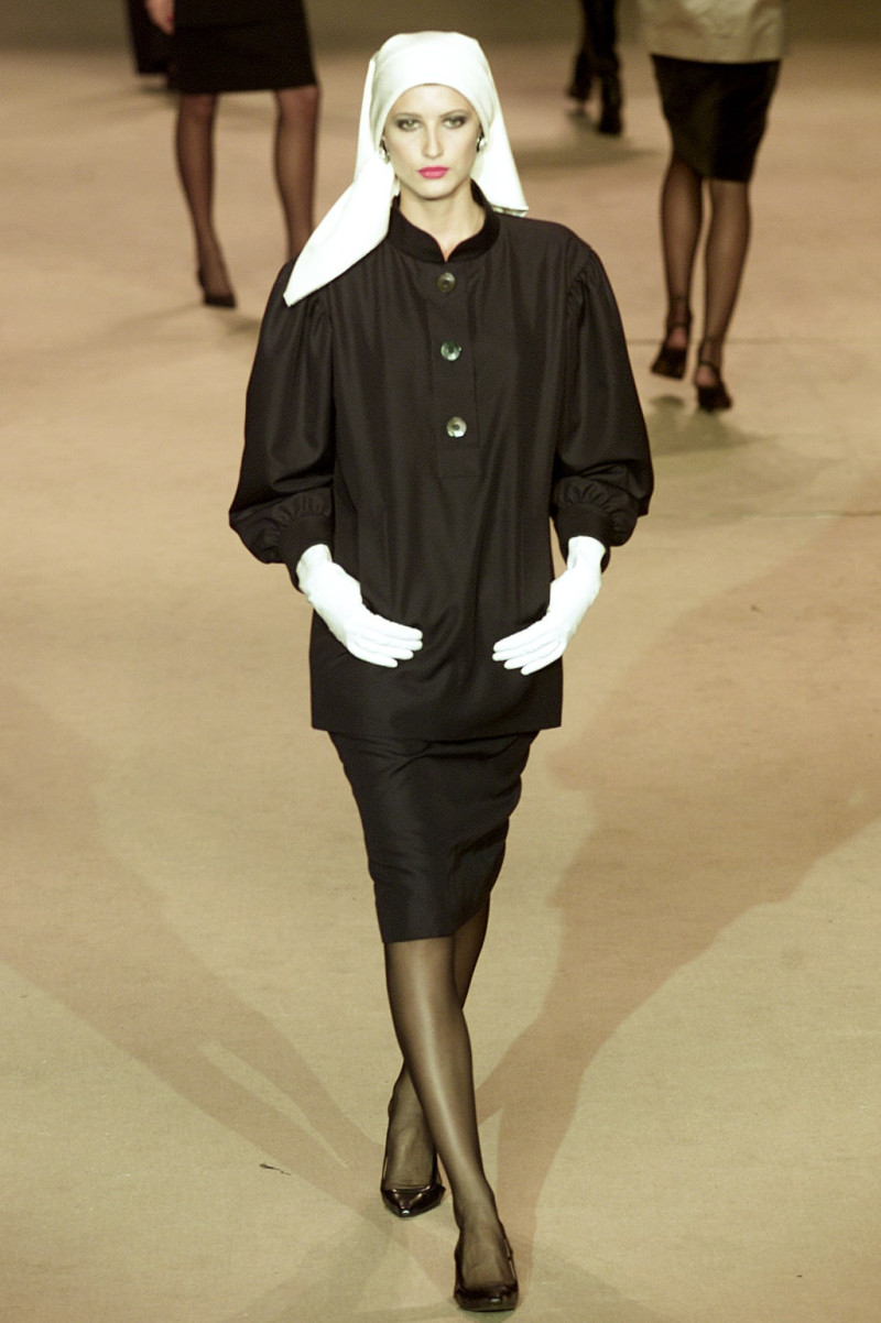 Saint Laurent fashion show for Spring/Summer 2002