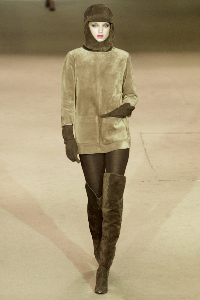 Saint Laurent fashion show for Spring/Summer 2002