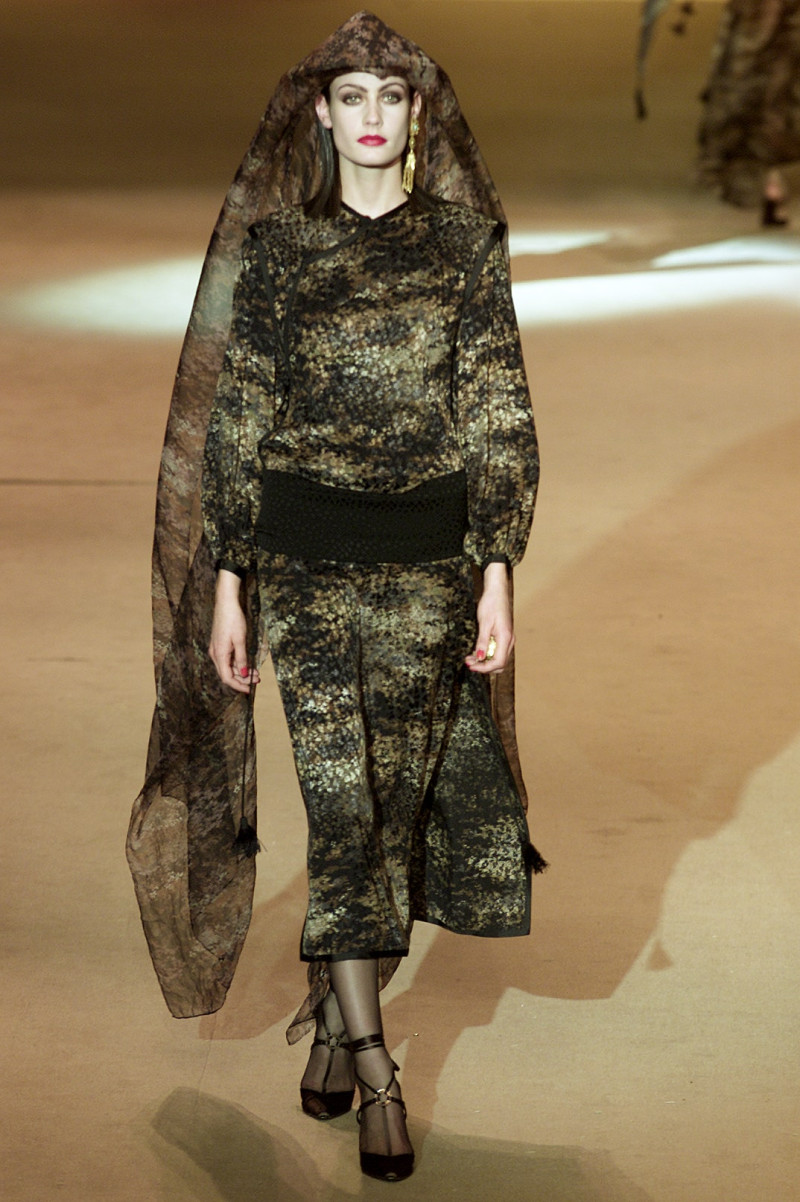 Saint Laurent fashion show for Spring/Summer 2002