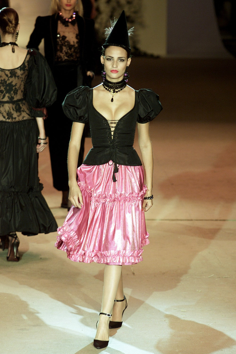 Saint Laurent fashion show for Spring/Summer 2002