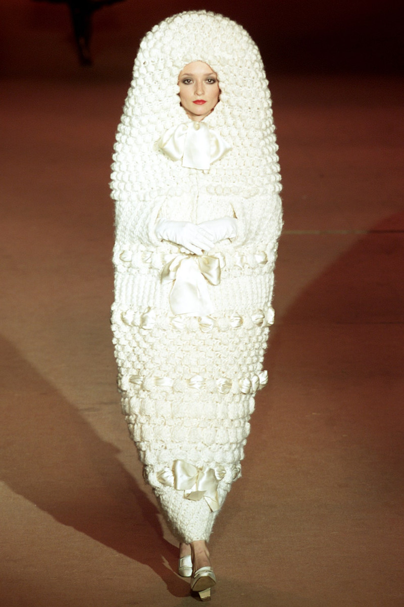Saint Laurent fashion show for Spring/Summer 2002