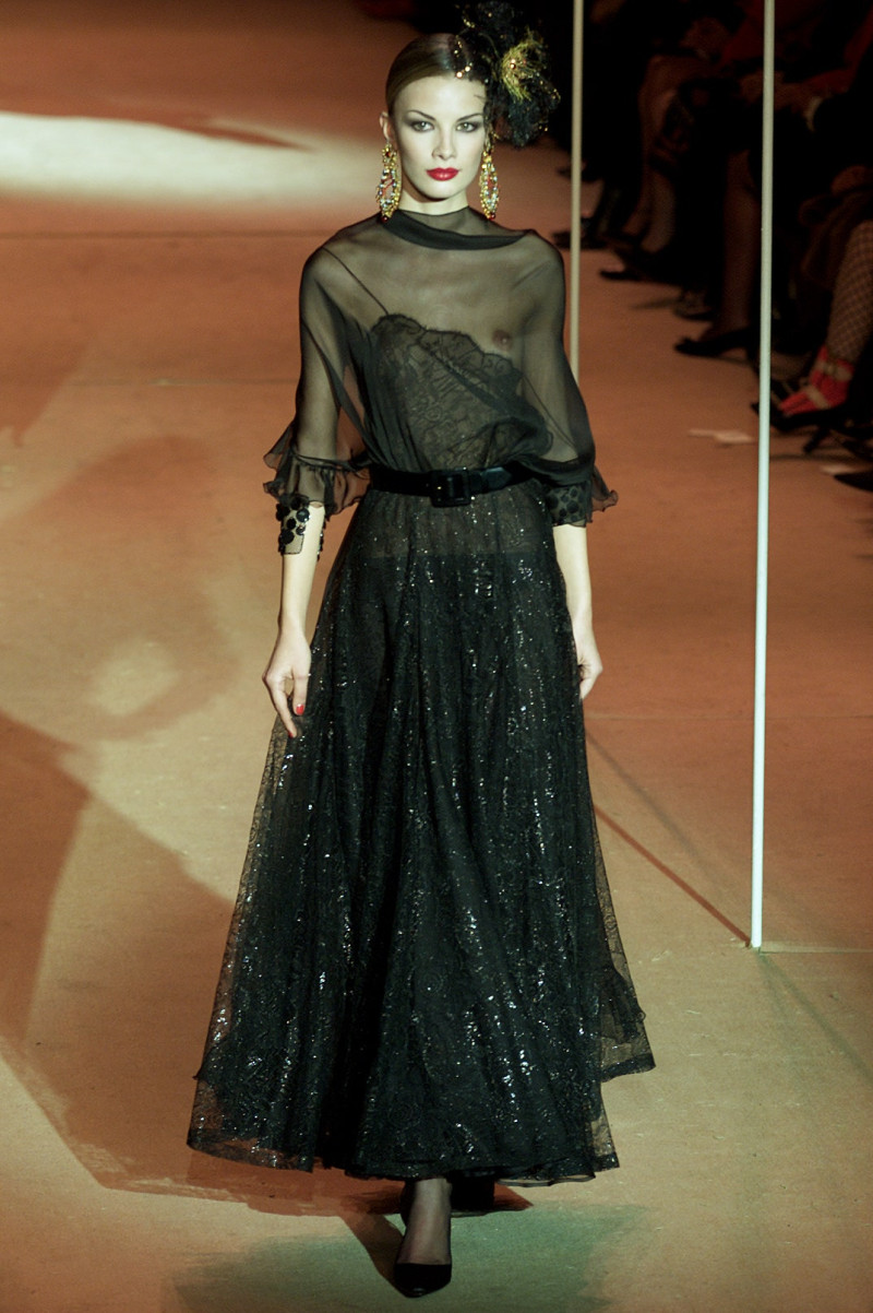 Saint Laurent fashion show for Spring/Summer 2002
