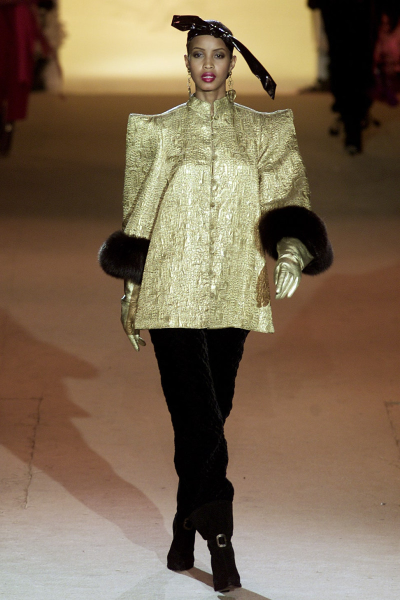 Saint Laurent fashion show for Spring/Summer 2002