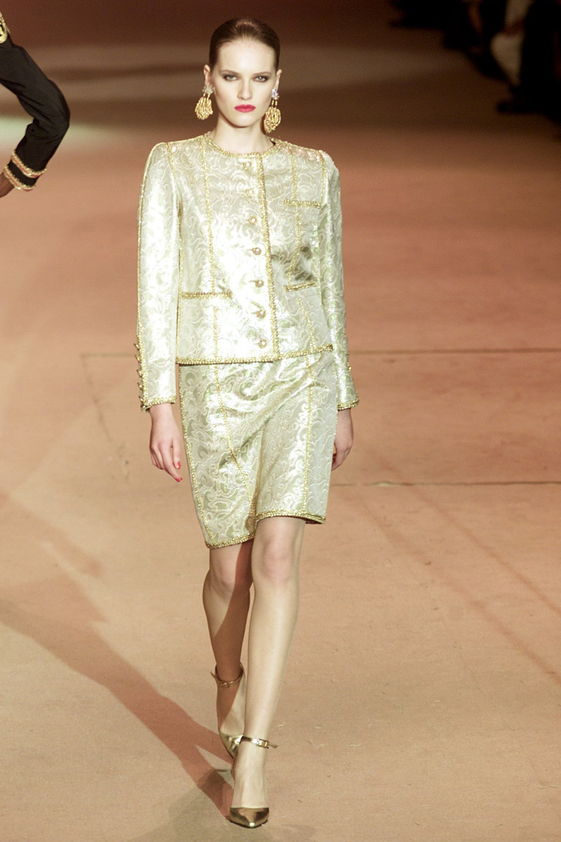 Saint Laurent fashion show for Spring/Summer 2002