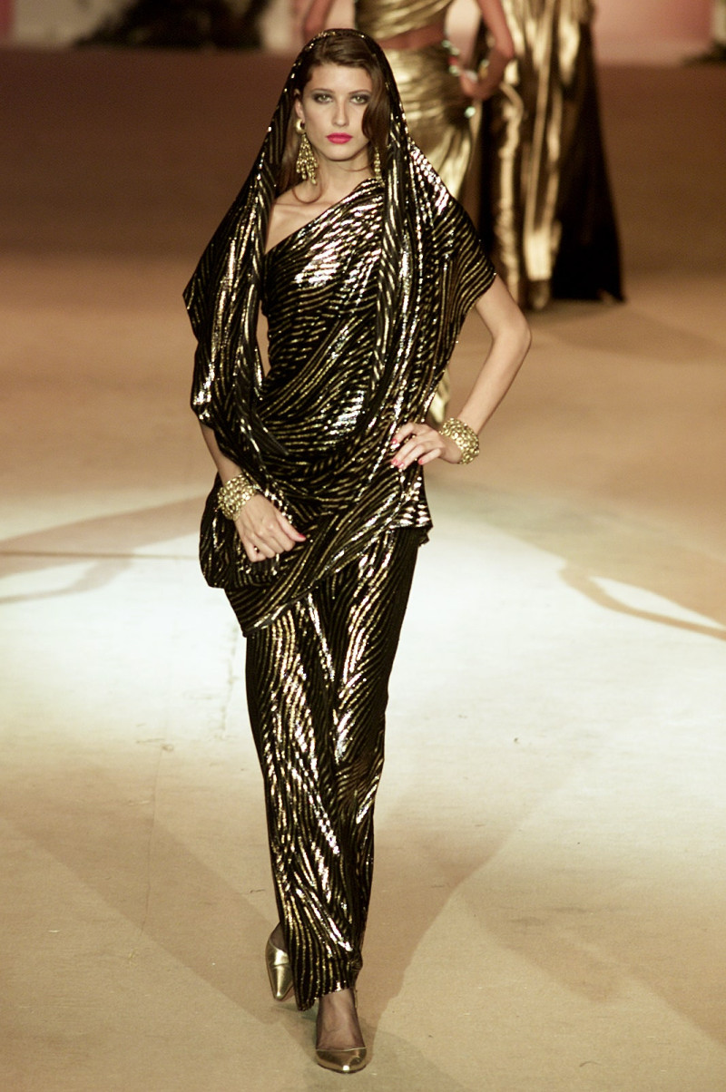 Saint Laurent fashion show for Spring/Summer 2002