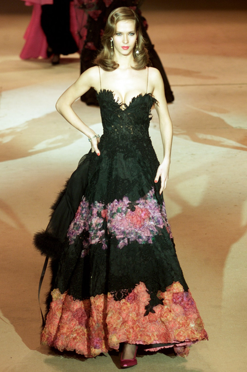 Saint Laurent fashion show for Spring/Summer 2002