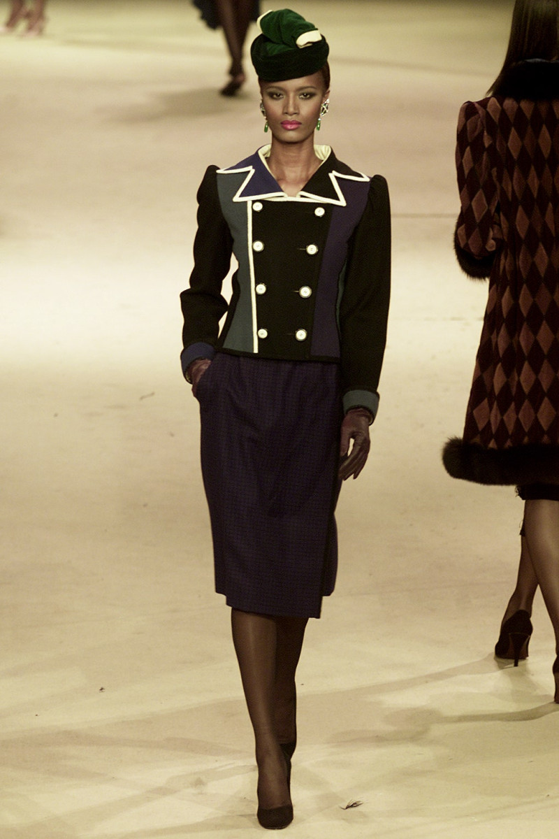 Saint Laurent fashion show for Spring/Summer 2002