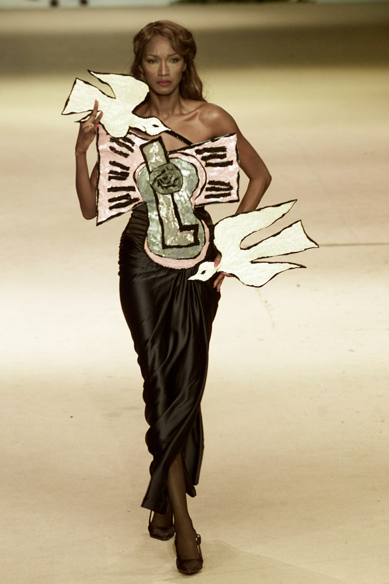 Saint Laurent fashion show for Spring/Summer 2002