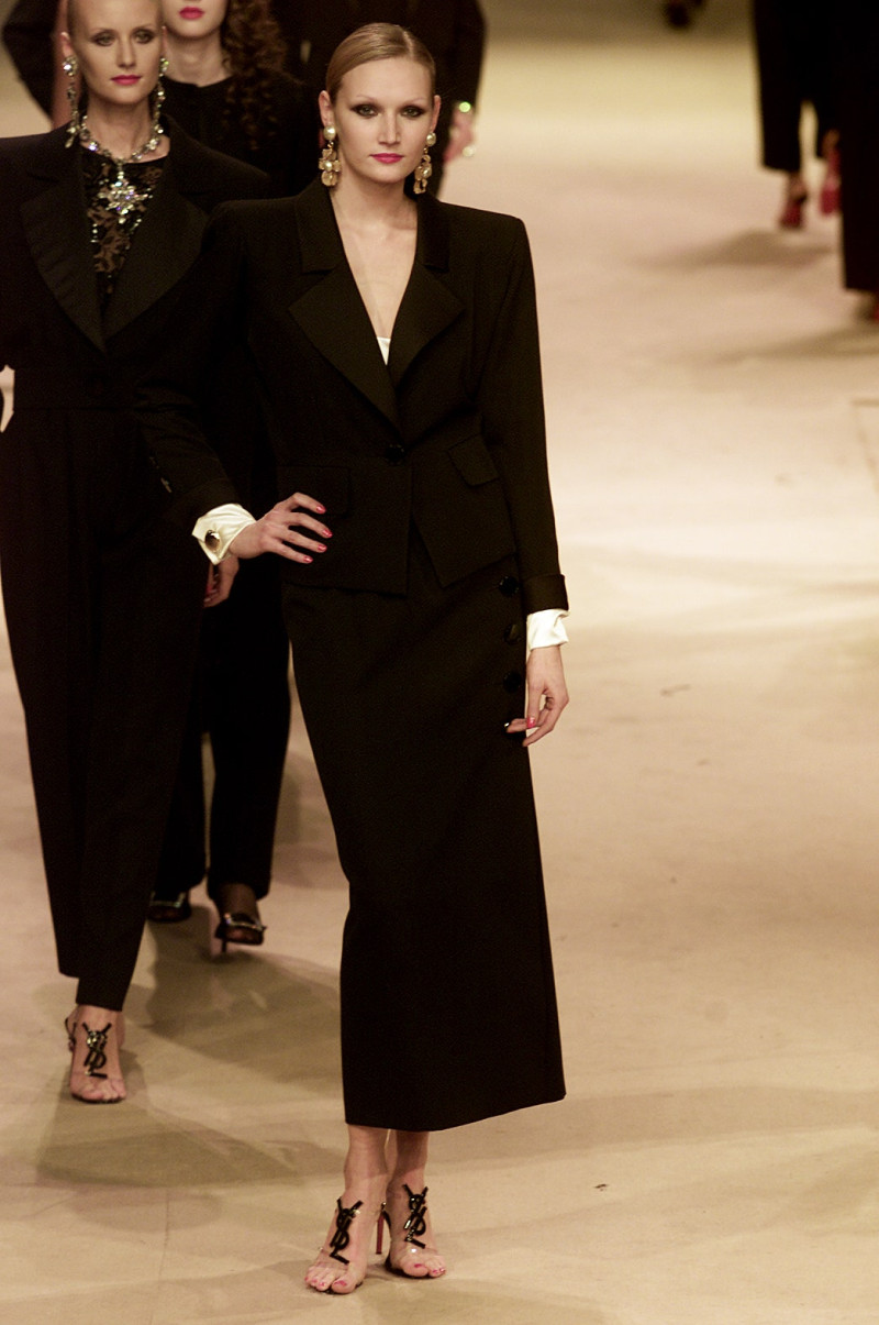 Saint Laurent fashion show for Spring/Summer 2002