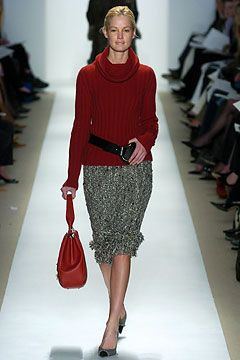 Oscar de la Renta fashion show for Autumn/Winter 2004