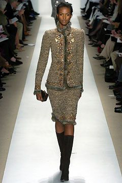 Oscar de la Renta fashion show for Autumn/Winter 2004