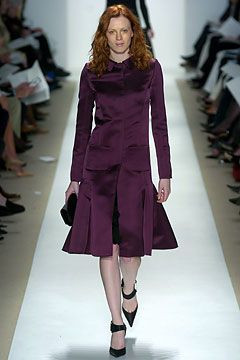 Oscar de la Renta fashion show for Autumn/Winter 2004