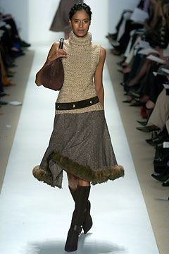 Oscar de la Renta fashion show for Autumn/Winter 2004